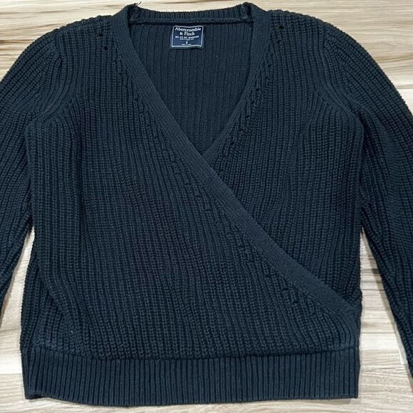 Abercrombie and Fitch Black Knit Wrap Sweater Women’s Small - Picture 4 of 4